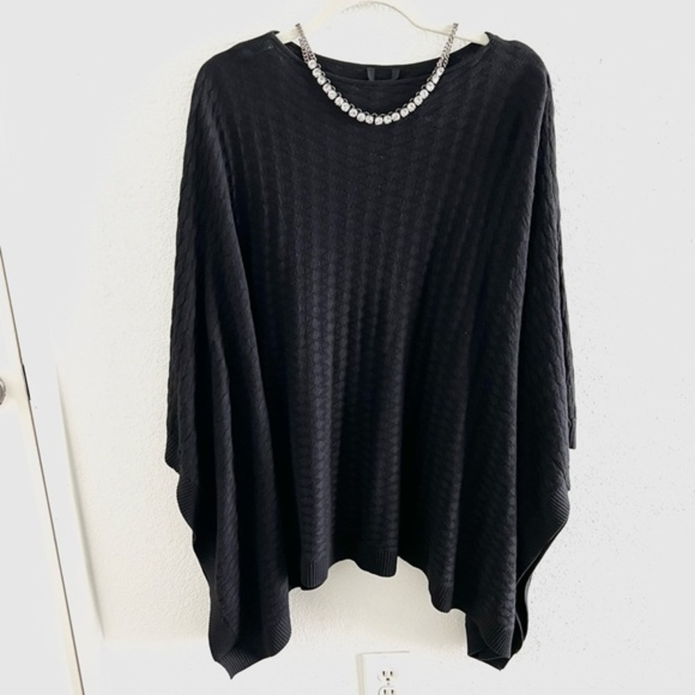 LULULEMON Poncho Sweater Black